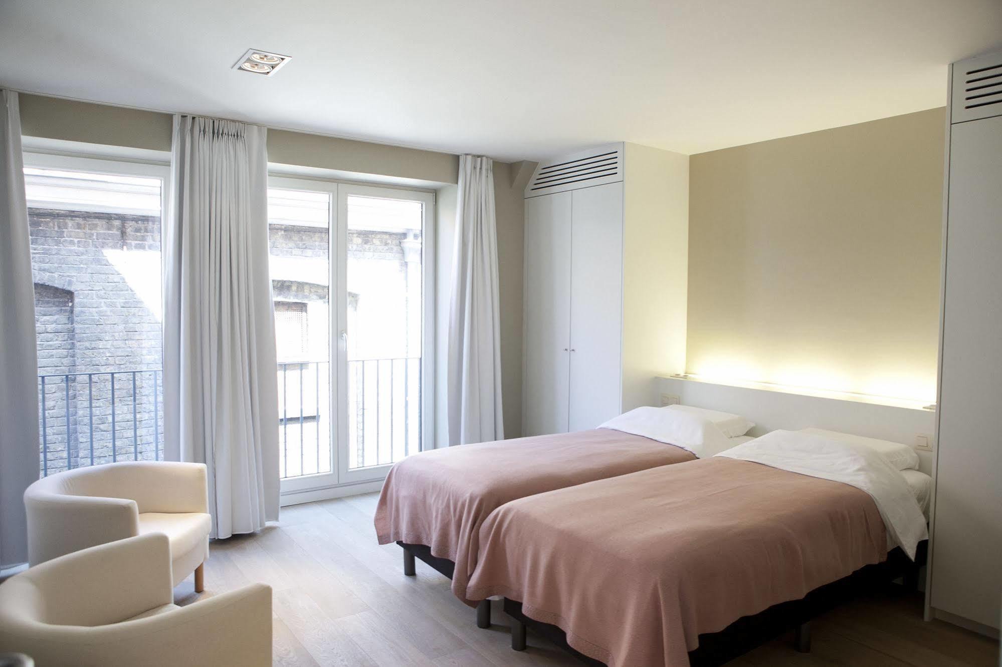 Appartement House Loppem 9-11 *